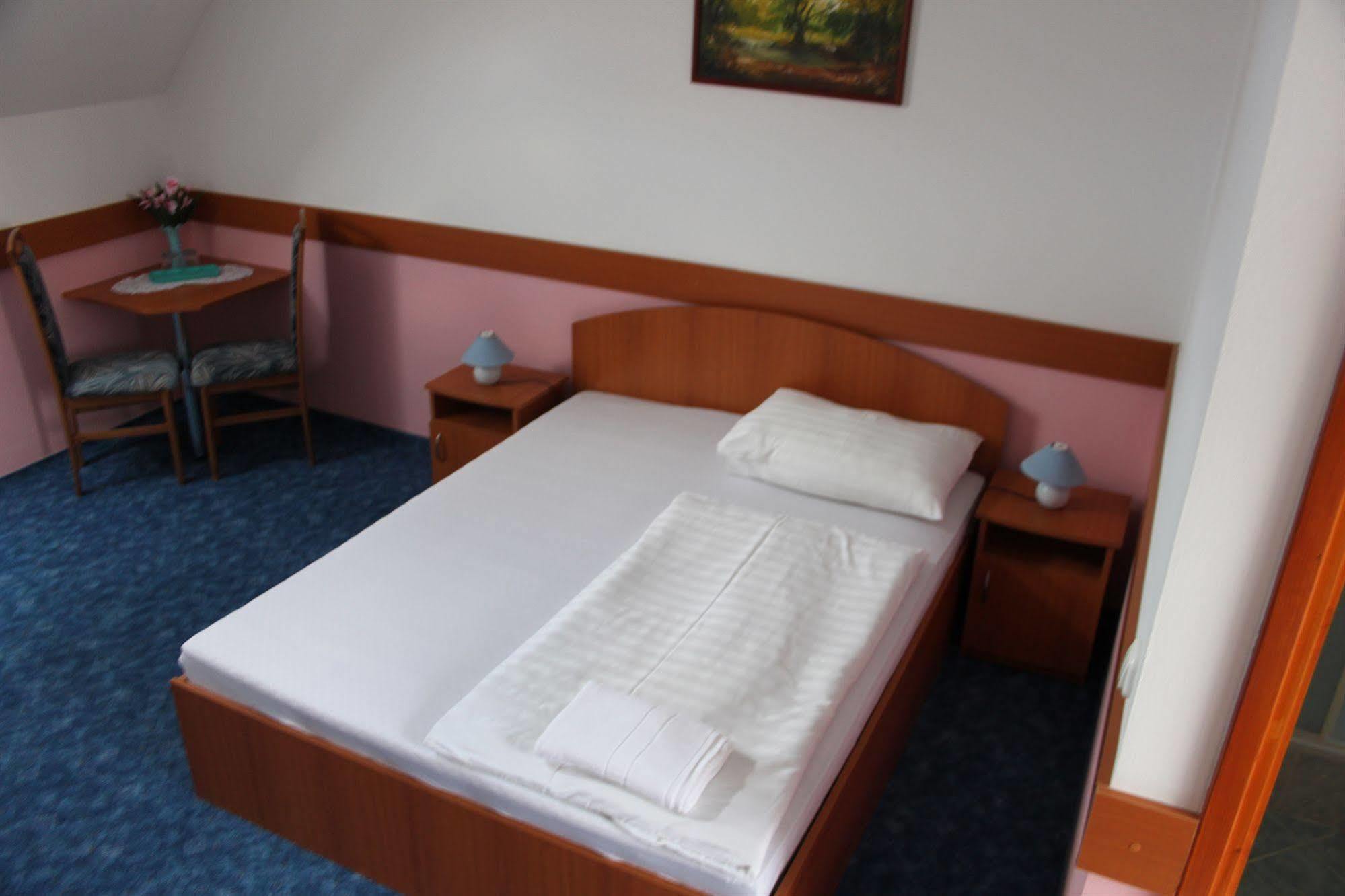 Blue Villa Appartement House Héviz Zewnętrze zdjęcie